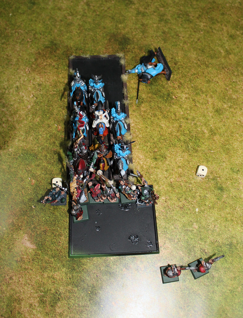 Stormvermin vs Knights of The Realm.